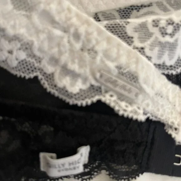 EUC Gilly Hicks Bralettes, Small - Picture 9 of 12